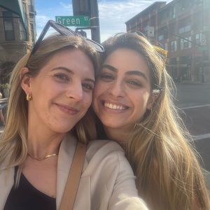 Meet your Posher, Hannah